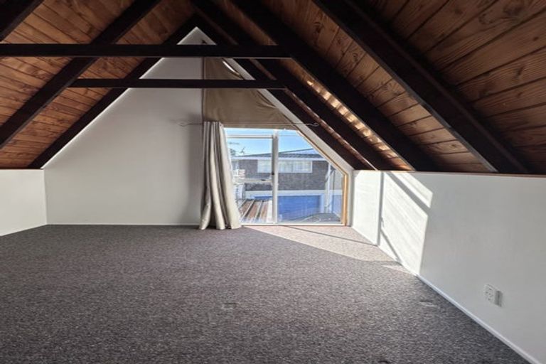 Photo of property in 399 Welcome Bay Road, Welcome Bay, Tauranga, 3112