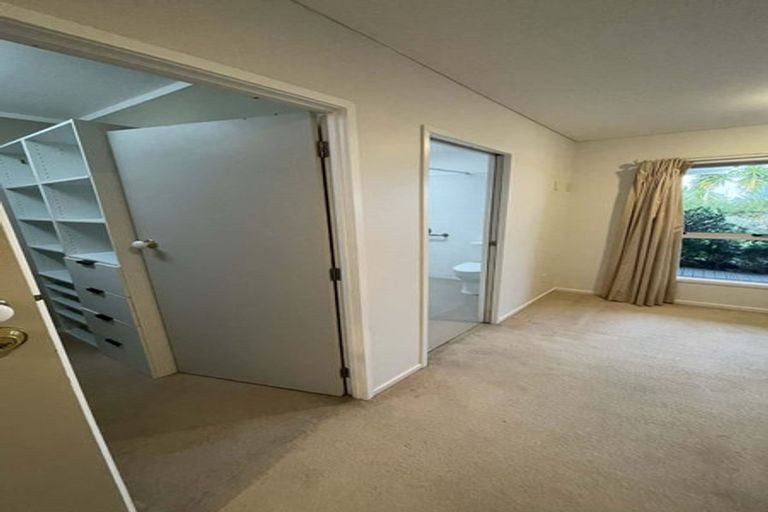 Photo of property in 84 Crows Road, Swanson, Auckland, 0614