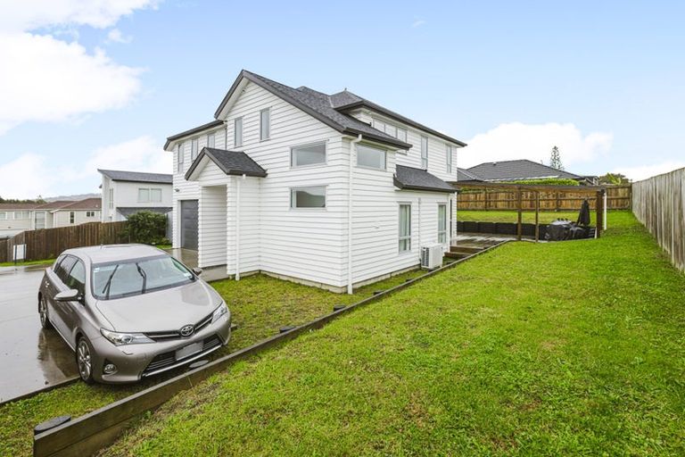 Photo of property in 22 Waitahu Rise, Pukekohe, 2120