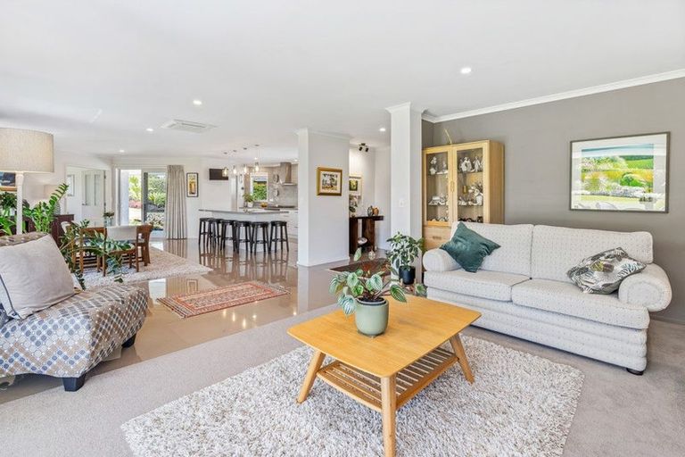 Photo of property in 9 Summerfield Way, Parahaki, Whangarei, 0112