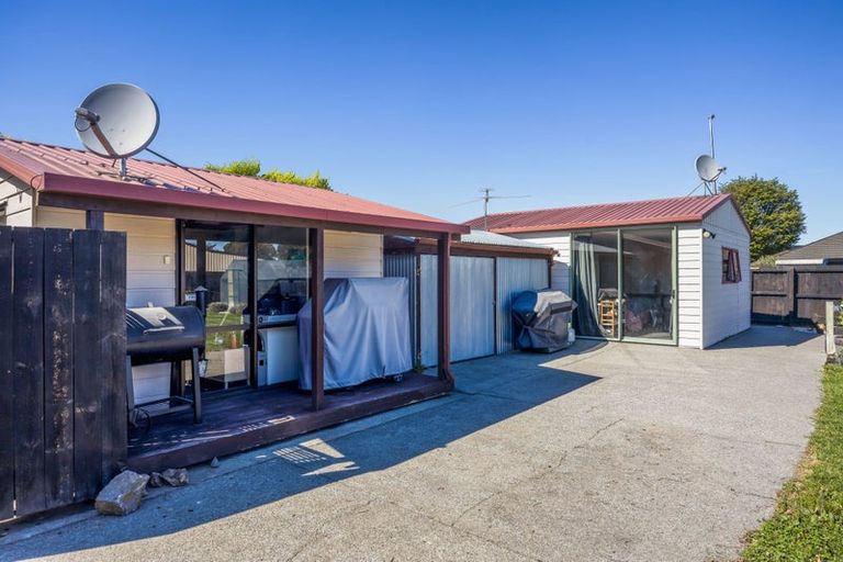 Photo of property in 4 Woodfield Place, Woodend, 7610