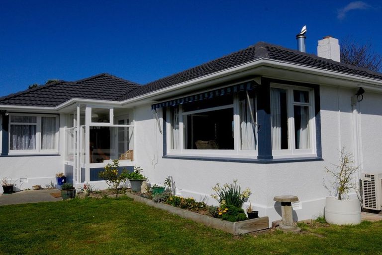 Photo of property in 61 Rhodes Street, Waimate, 7924
