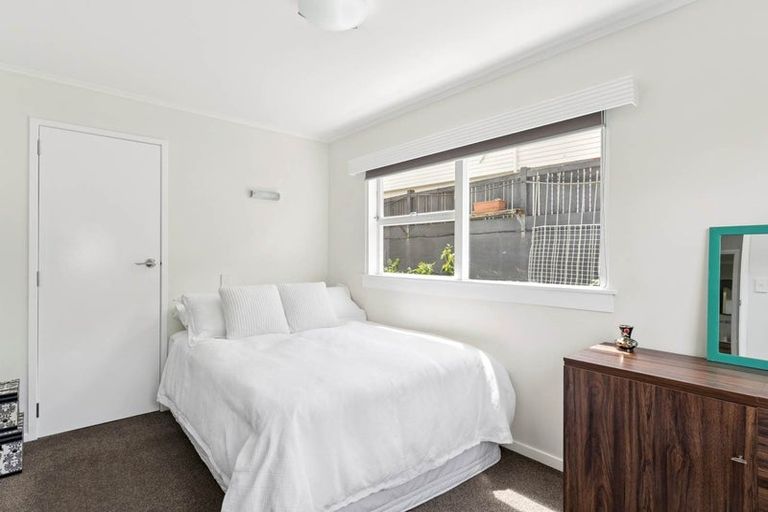 Photo of property in 95 Hillcrest Avenue, Hillcrest, Auckland, 0627