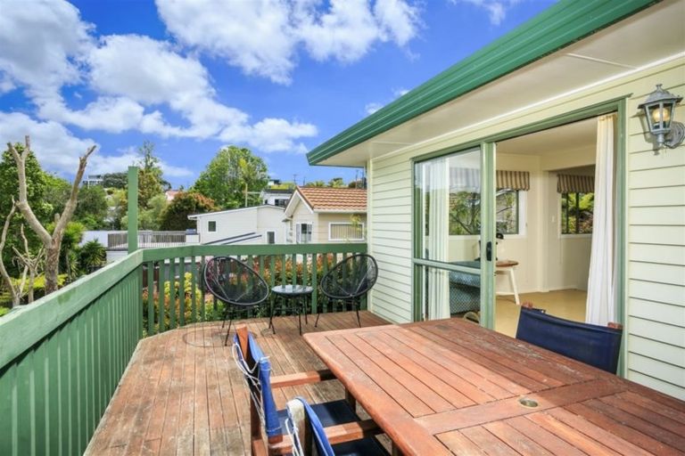 Photo of property in 528 Beach Road, Murrays Bay, Auckland, 0630