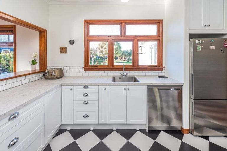 Photo of property in 155 Anzac Parade, Whanganui East, Whanganui, 4500