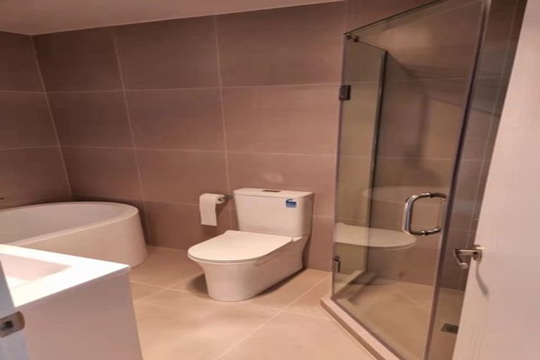 Photo of property in 114c Bruce Mclaren Road, Henderson, Auckland, 0612