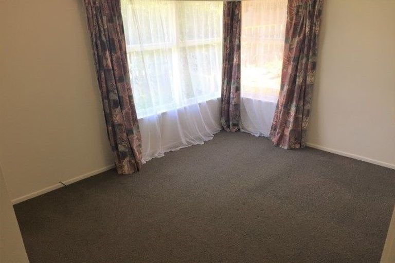 Photo of property in 262 Hepburn Road, Glendene, Auckland, 0602