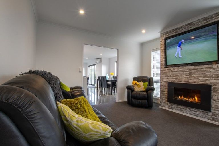 Photo of property in 31 Lilac Close, Cambridge, 3434