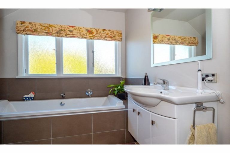 Photo of property in 23 Kitchener Square, Highfield, Timaru, 7910