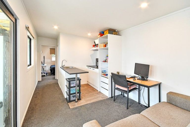 Photo of property in 15 Lowburn Place, Clover Park, Auckland, 2019