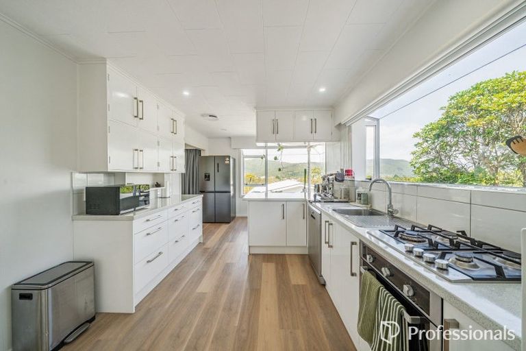 Photo of property in 10 Major Drive, Kelson, Lower Hutt, 5010