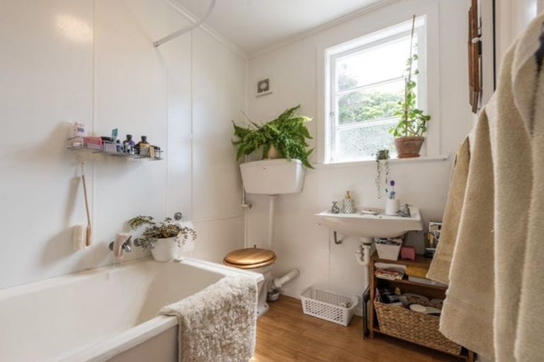 Photo of property in 11 Mount Pleasant Road, Aro Valley, Wellington, 6012