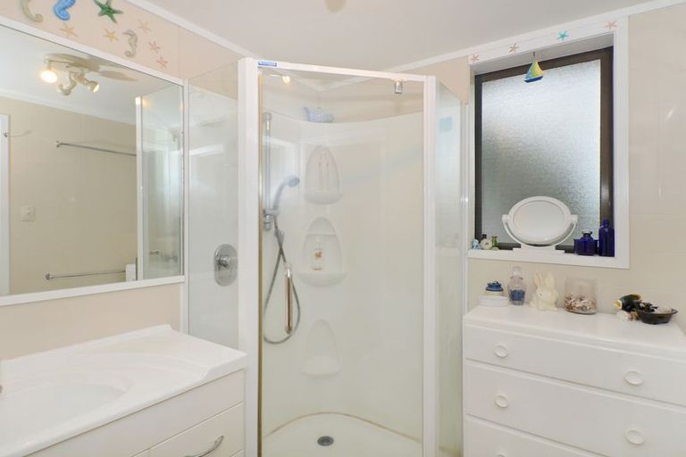 Photo of property in 10 Wilkinson Avenue, Te Kamo, Whangarei, 0112