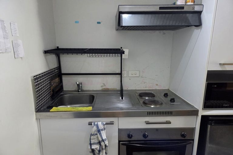 Photo of property in Orange Apartments/victoria Centr, 408/169 The Terrace, Wellington Central, Wellington, 6011