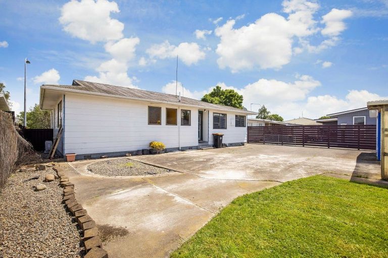 Photo of property in 71 Kaimanawa Street, Kelvin Grove, Palmerston North, 4414