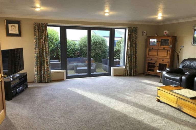 Photo of property in 118 Kildare Drive, Waikiwi, Invercargill, 9810