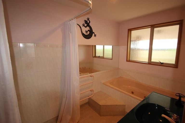 Photo of property in 84e Kitchener Street, Gore, 9710