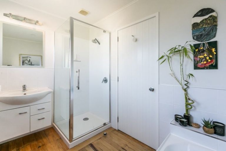 Photo of property in 11 Surrey Street, Taradale, Napier, 4112