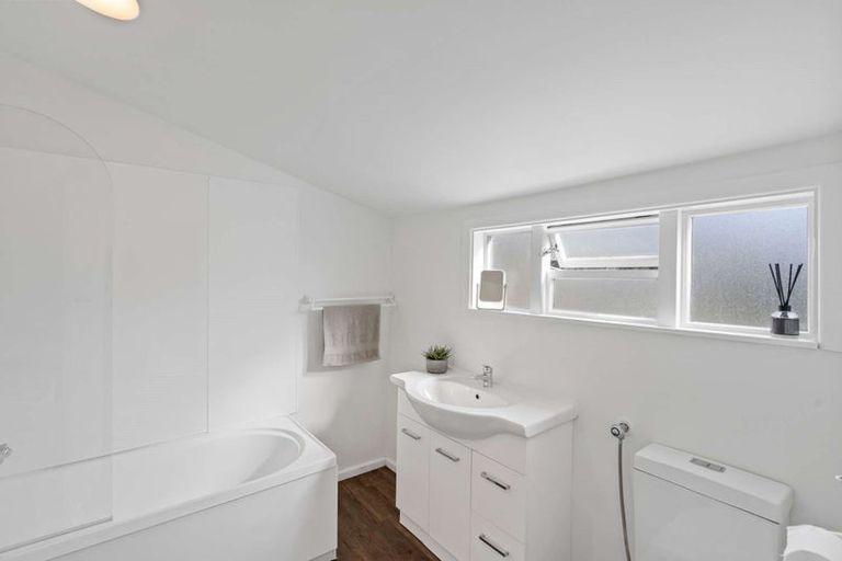 Photo of property in 95a Saint Johns Street, Woolston, Christchurch, 8062