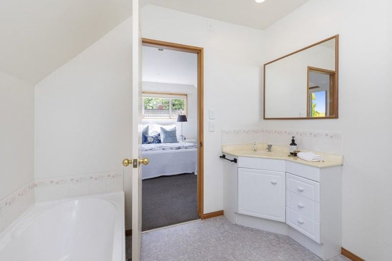 Photo of property in 2 Hurunui Street, Cracroft, Christchurch, 8025