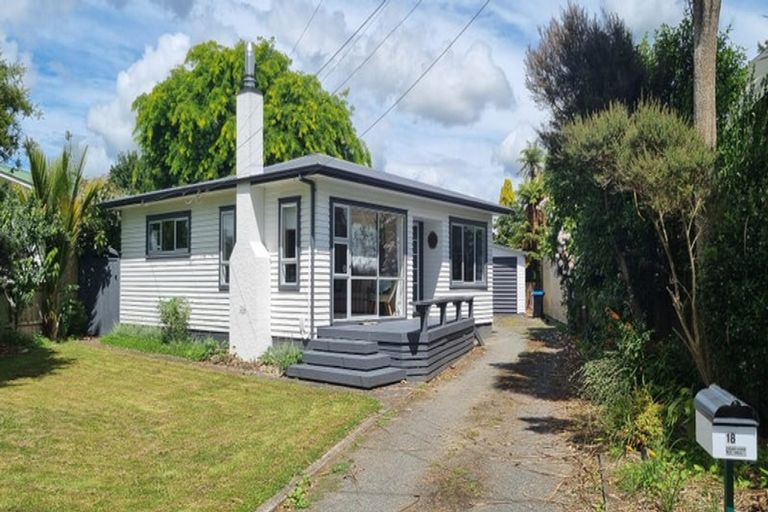 Photo of property in 18 Maclean Street, Cambridge, 3434