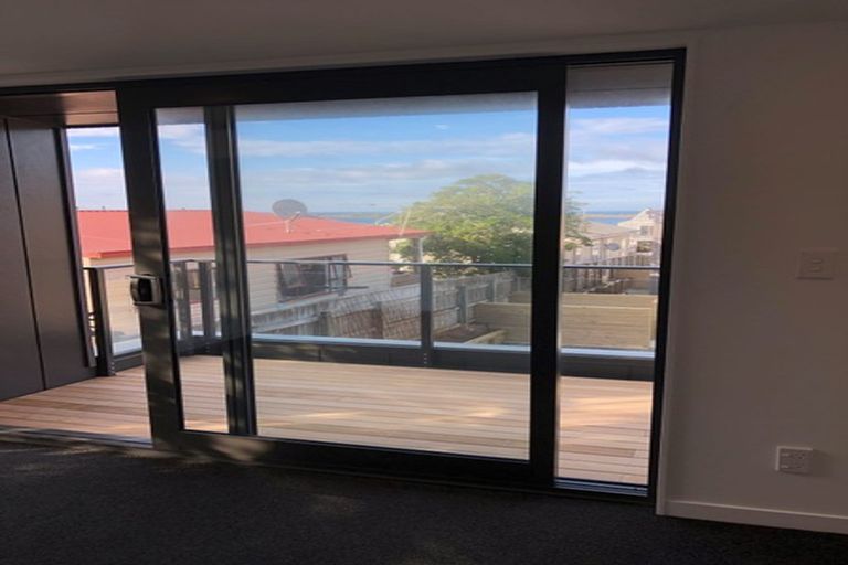 Photo of property in 15/20 Trent Street, Island Bay, Wellington, 6023
