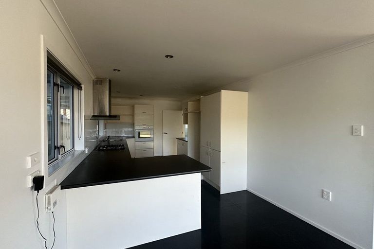 Photo of property in 5 Grey Street, Waitara, 4320