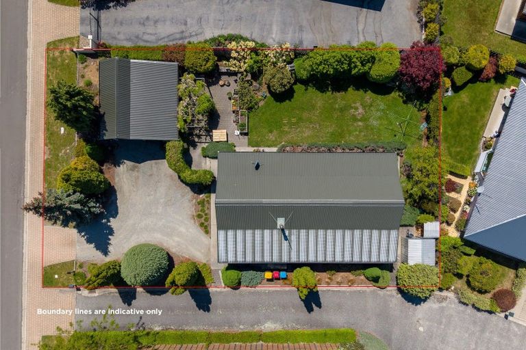 Photo of property in 21 Meadowstone Drive, Wanaka, 9305