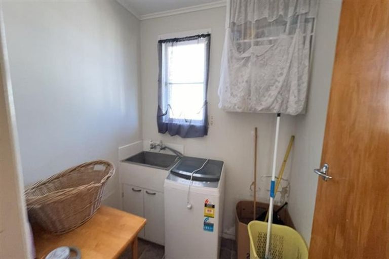 Photo of property in 10 Camellia Avenue, Aramoho, Whanganui, 4500