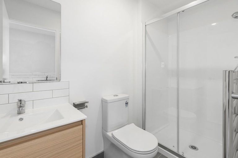 Photo of property in 56 Tukari Lane, Mangere Bridge, Auckland, 2022