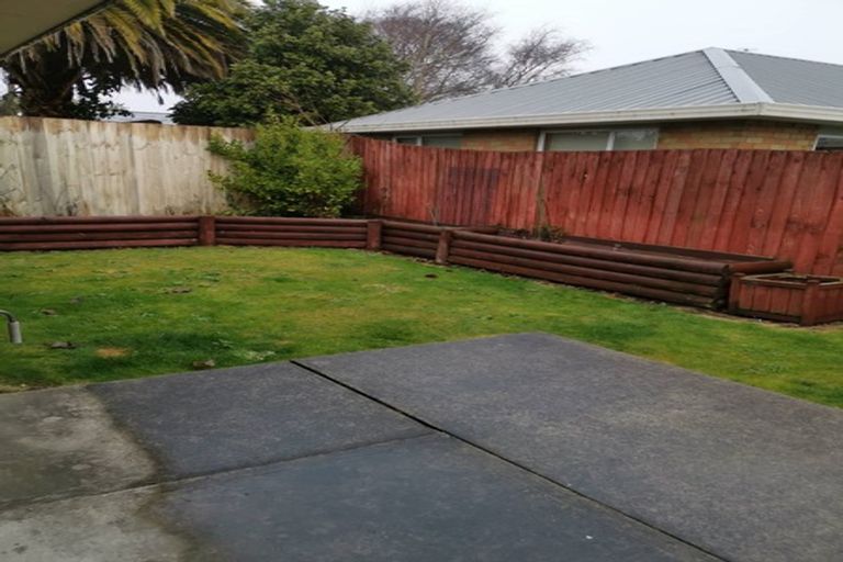Photo of property in 5a Edwins Way, Burwood, Christchurch, 8083