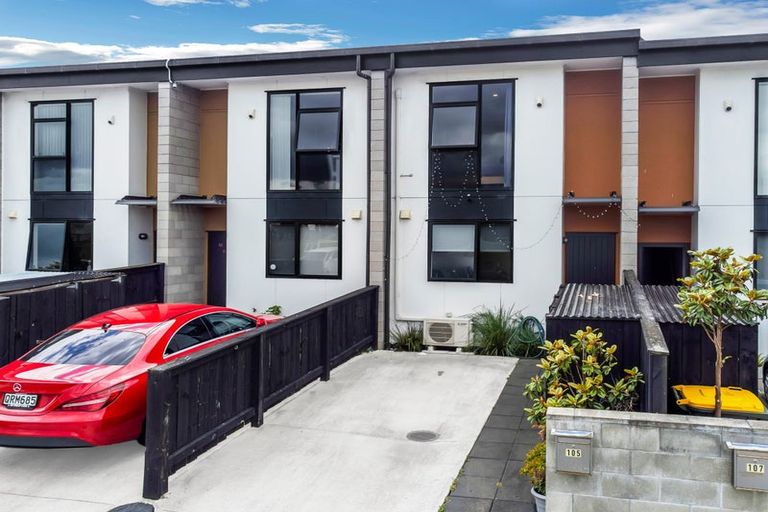 Photo of property in 105 Te Aparangi Road, Papakura, 2110