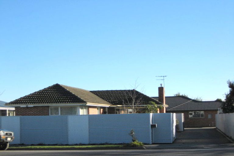 Photo of property in 375a Main North Road, Redwood, Christchurch, 8051