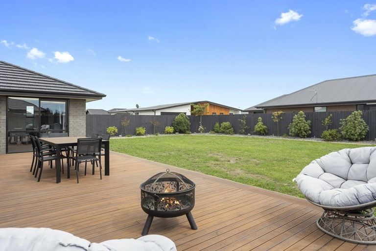 Photo of property in 62 Petries Road, Woodend, 7610