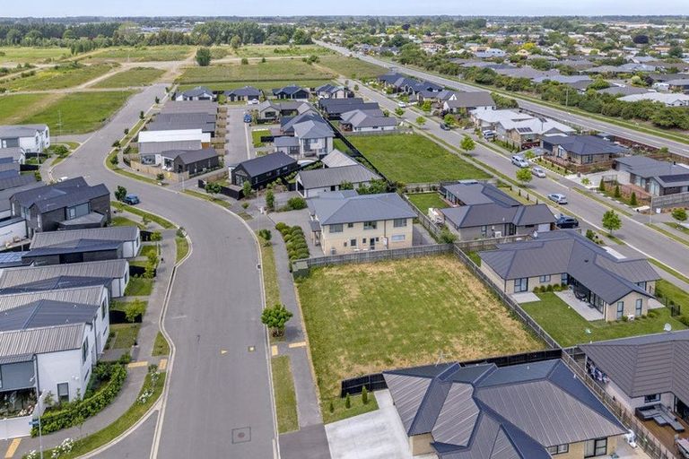 Photo of property in 12 Eminence Drive, Northwood, Christchurch, 8051