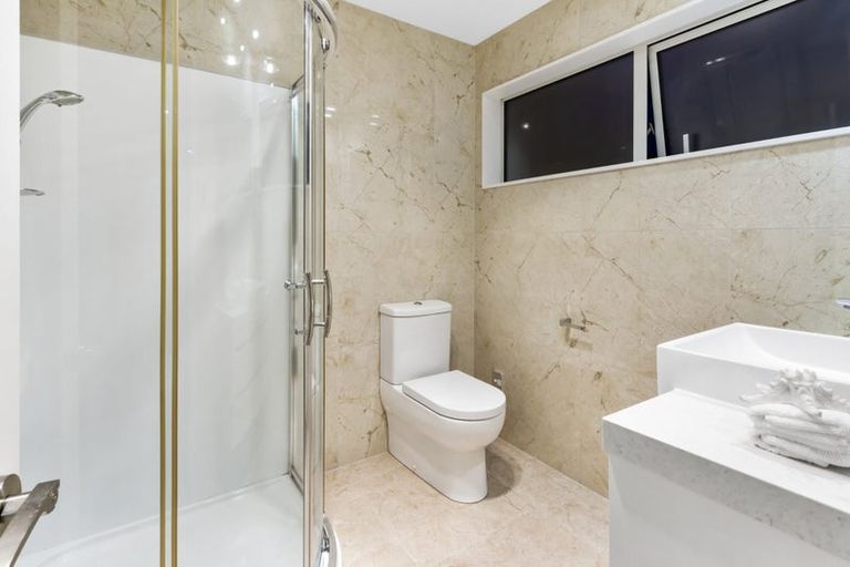 Photo of property in 9 Carex Way, Long Bay, Auckland, 0630