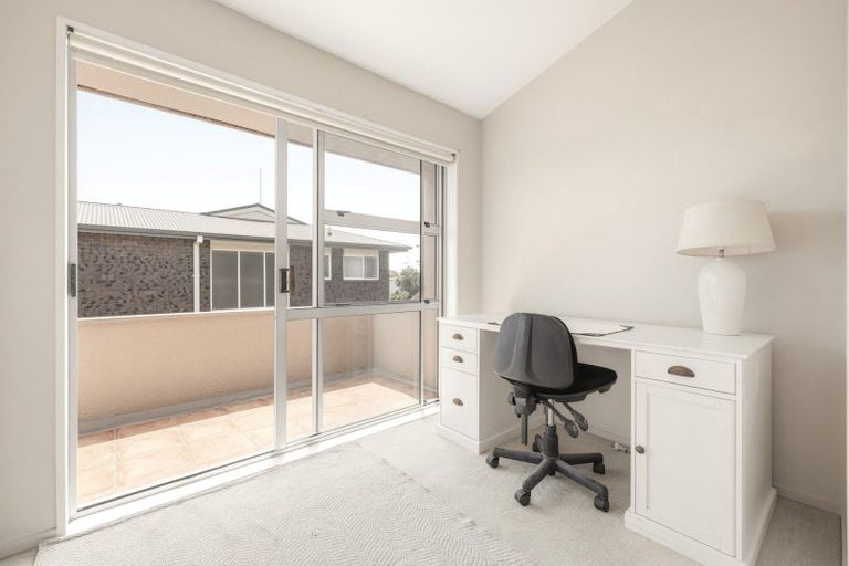 Photo of property in 1 Omanu Court, Mount Maunganui, 3116