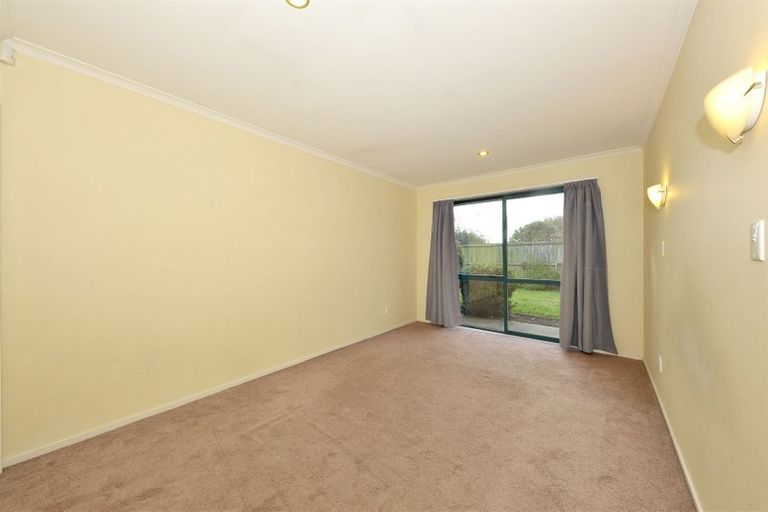 Photo of property in 25 Teal Close, Woolston, Christchurch, 8023