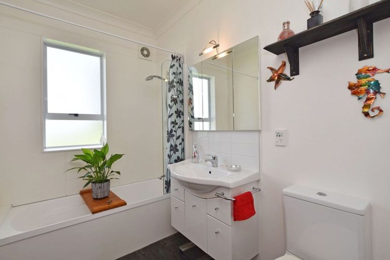 Photo of property in 674 Ryal Bush Wallacetown Road, Wallacetown, Invercargill, 9874