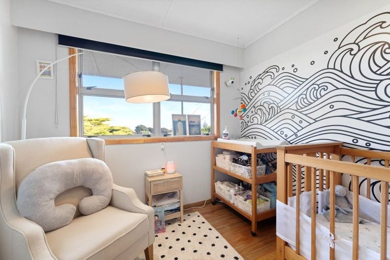 Photo of property in 9 Miriona Grove, Paekakariki, 5034