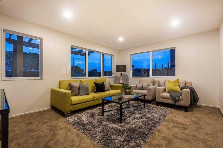 Photo of property in 20 Pikao Place, East Tamaki, Auckland, 2016