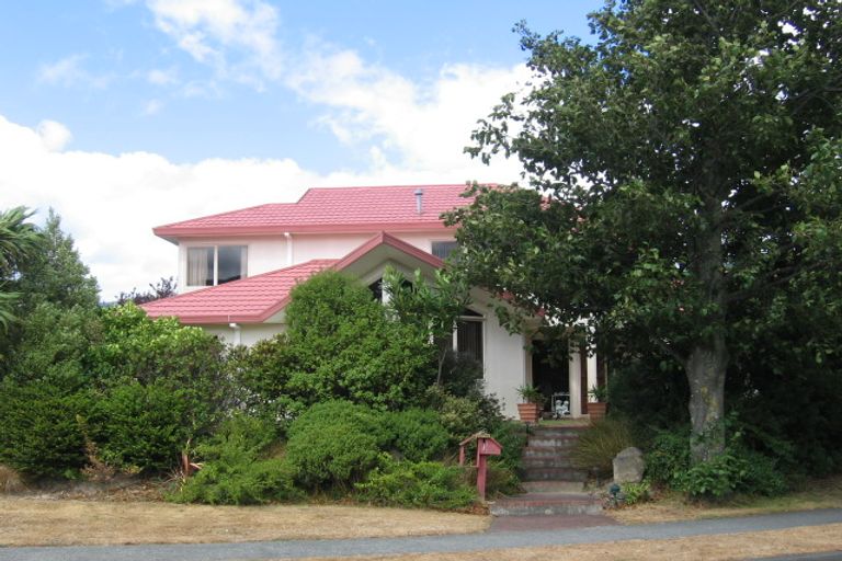 Photo of property in 36 Clearwater Terrace, Brown Owl, Upper Hutt, 5018