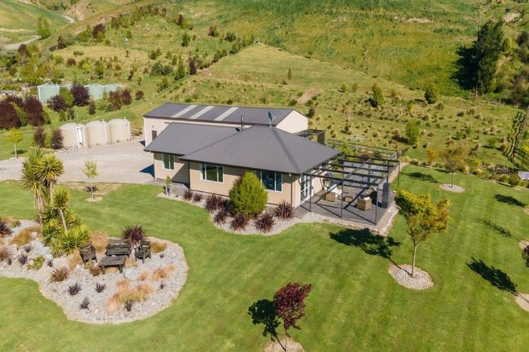 Photo of property in 10 Gossey Drive, Wakefield, 7025