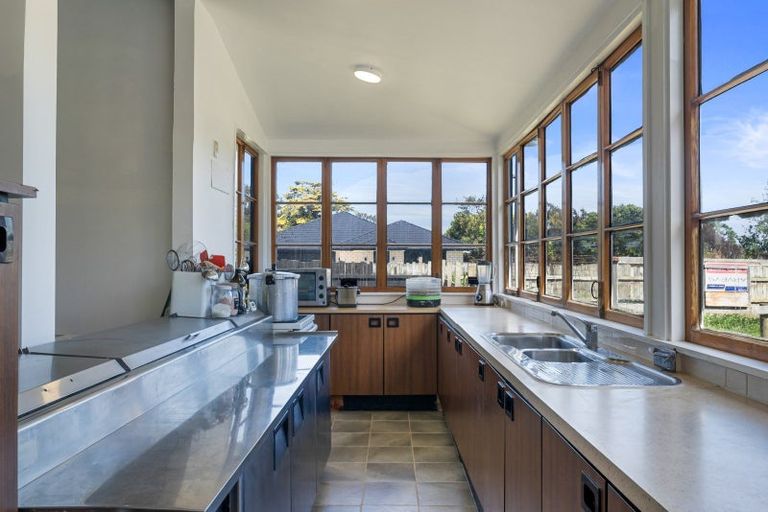 Photo of property in 24a Mckenzie Street, Levin, 5510