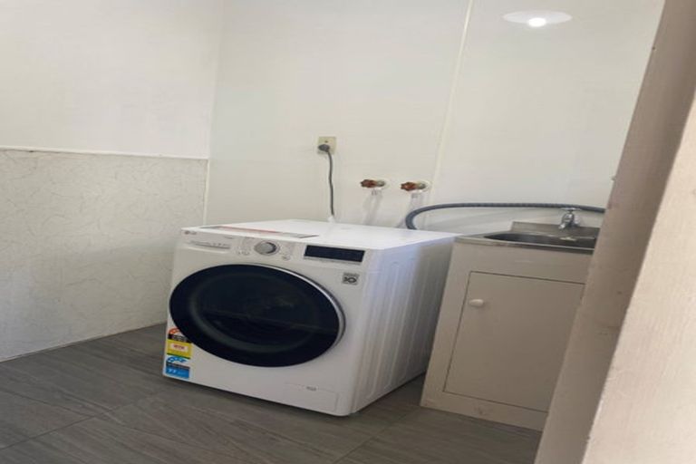 Photo of property in 140 Ti Rakau Drive, Pakuranga, Auckland, 2010