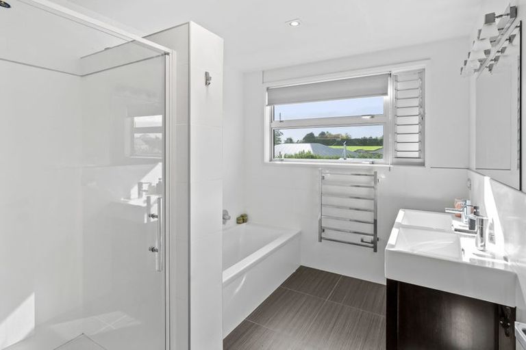 Photo of property in 24 Okarito Avenue, Levin, 5510