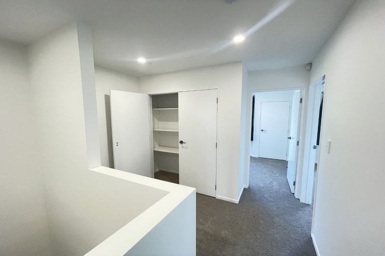 Photo of property in 2/61 East Street, Papakura, 2110