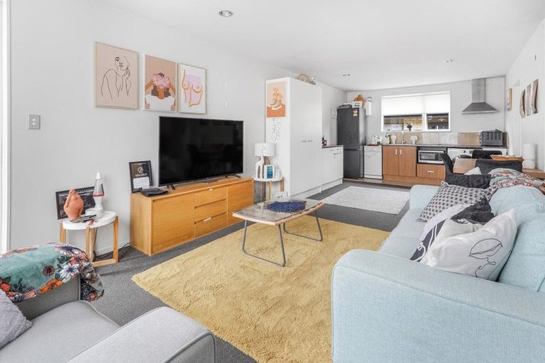 Photo of property in 17 Barwick Place, Huntington, Hamilton, 3210