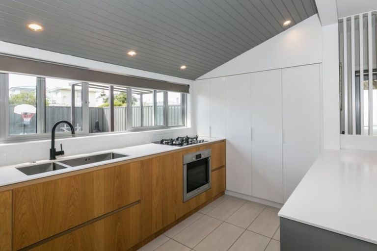 Photo of property in 3 Pukeko Place, Westshore, Napier, 4110