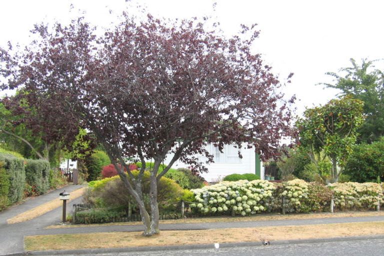 Photo of property in 29 Tacoma Drive, Totara Park, Upper Hutt, 5018